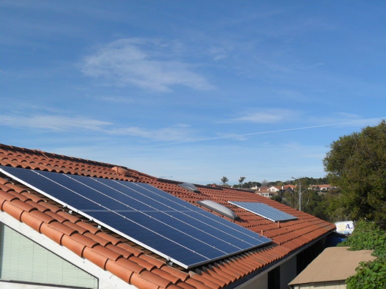 Home & Residential Solar Installation Photos